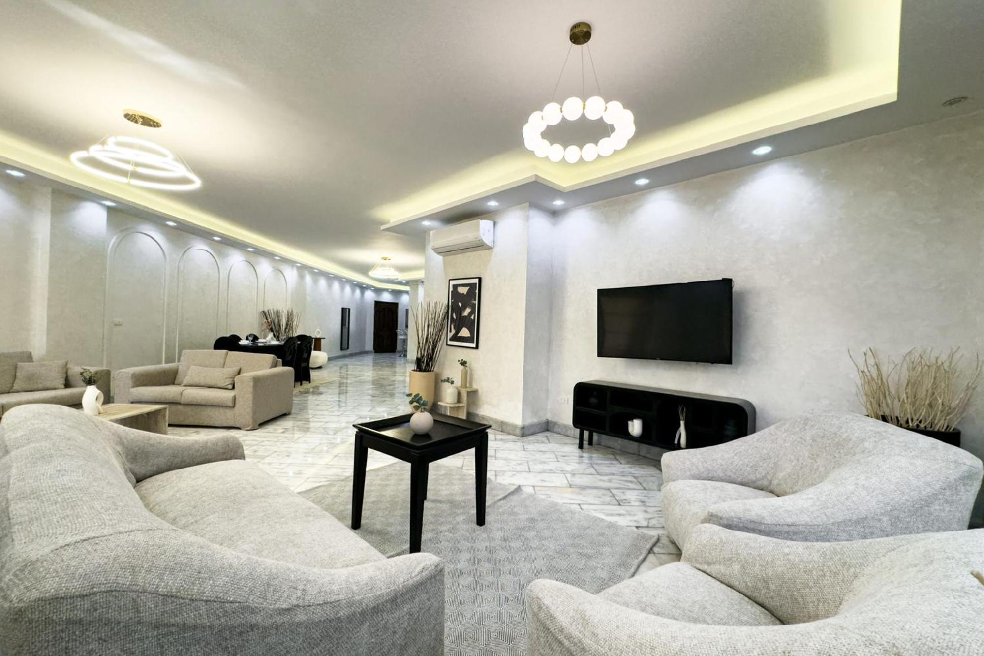 Comfy & Cozy 2bdr 15 Min From Cai Airport Apartment Cairo