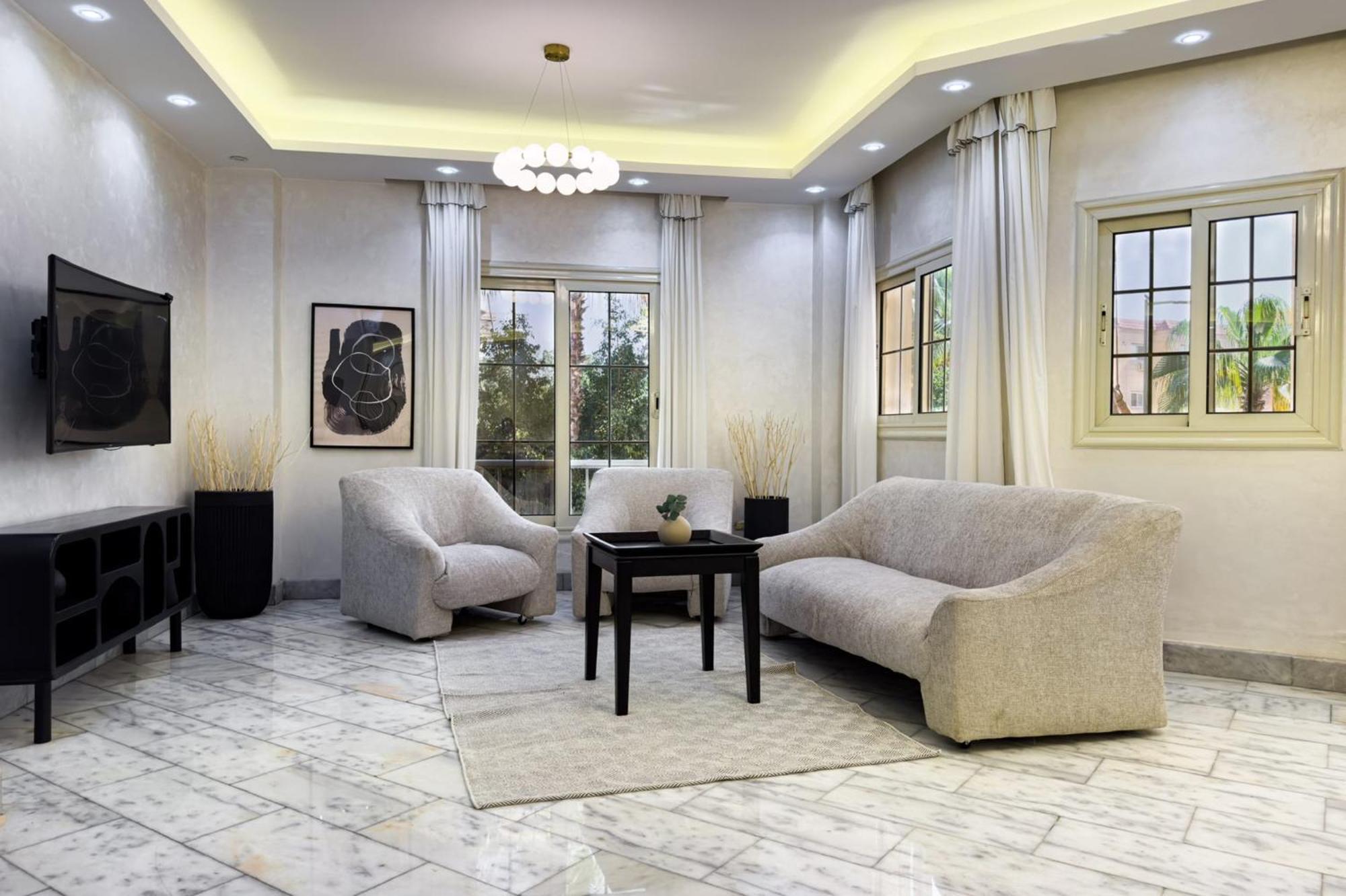 Apartment Comfy & Cozy 2bdr 15 Min From Cai Airport Cairo