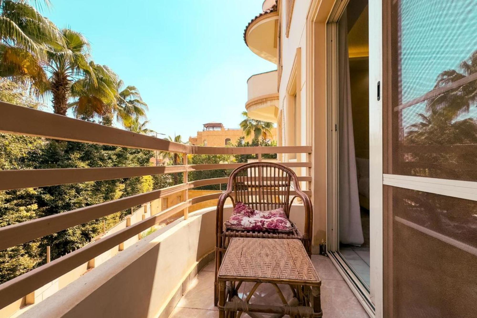 Apartment Comfy & Cozy 2bdr 15 Min From Cai Airport Cairo